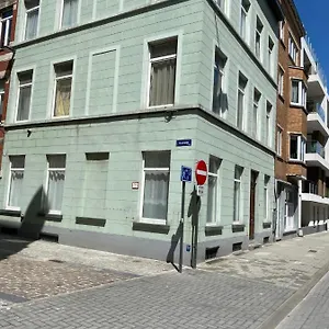 https://langestr-86-oostende-200m-from-the-beach.hotelsghent.com