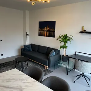 https://apt-studio-59.brusselshotelsbook.com